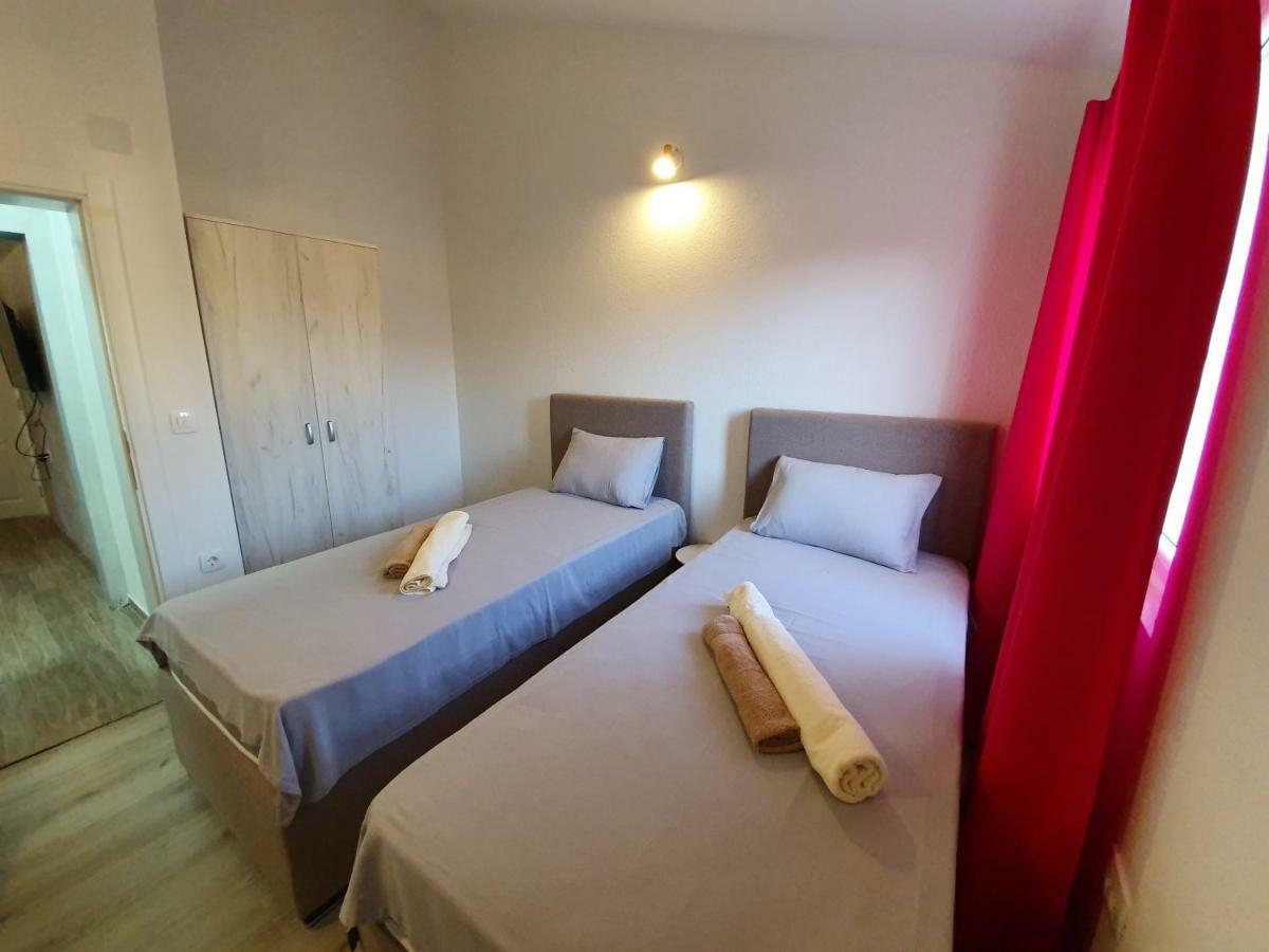 Apartments Kingfisher Virpazar Luaran gambar